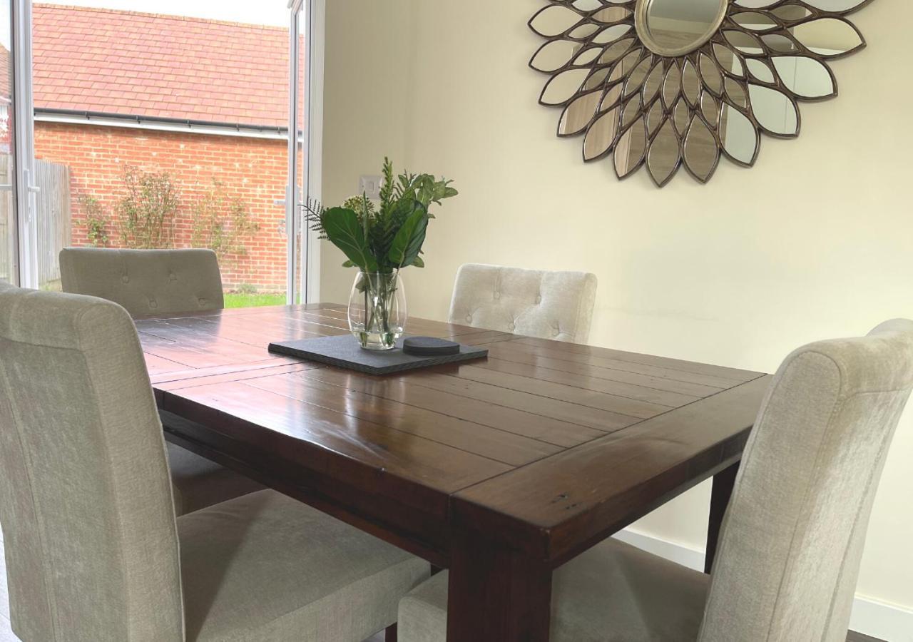 Willesborough Ashford Holiday Home Sleeps 6 Free Parking Wifi מראה חיצוני תמונה